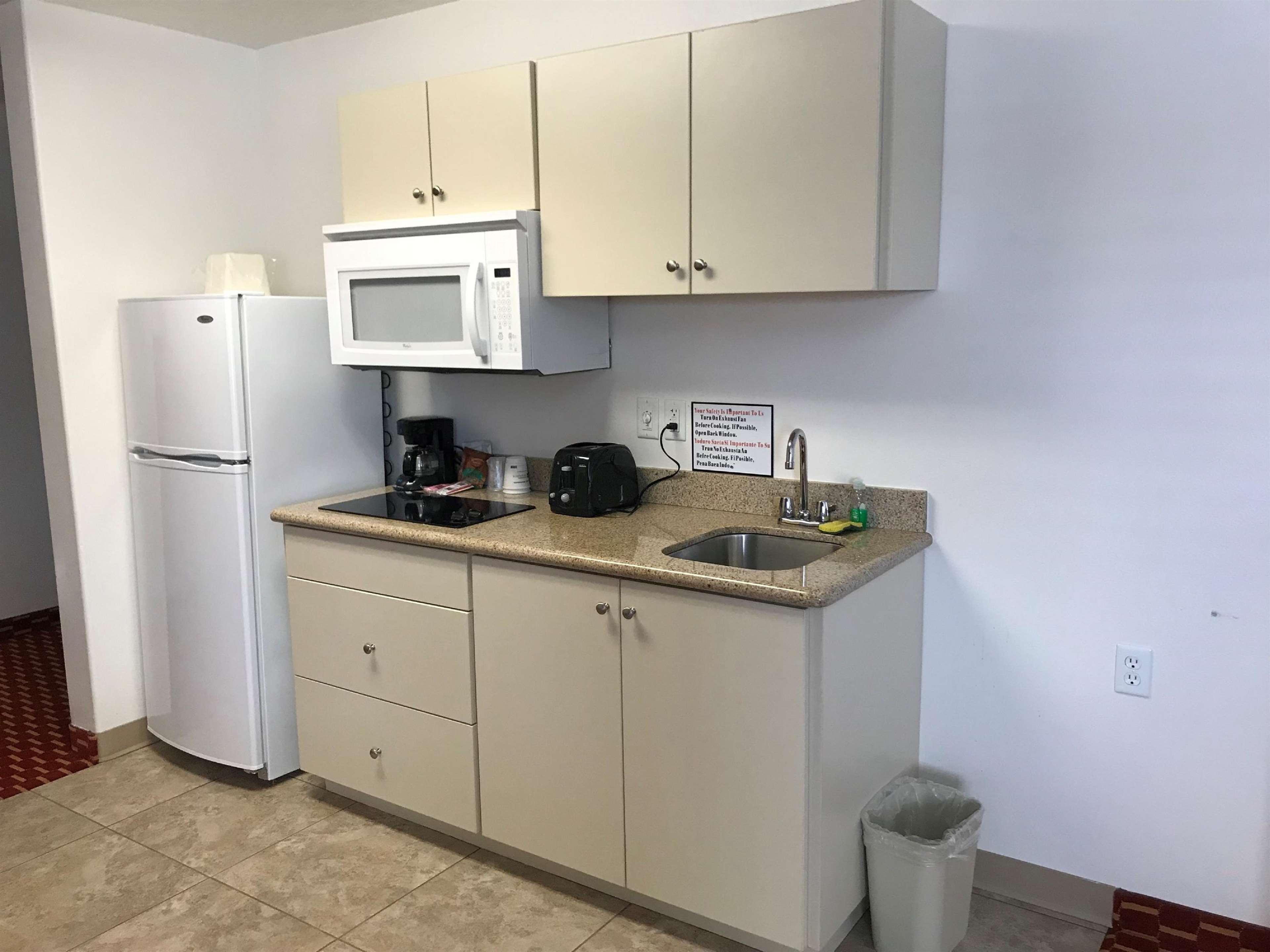 Executive Inn & Suites Extended Stay - Vernal Dış mekan fotoğraf