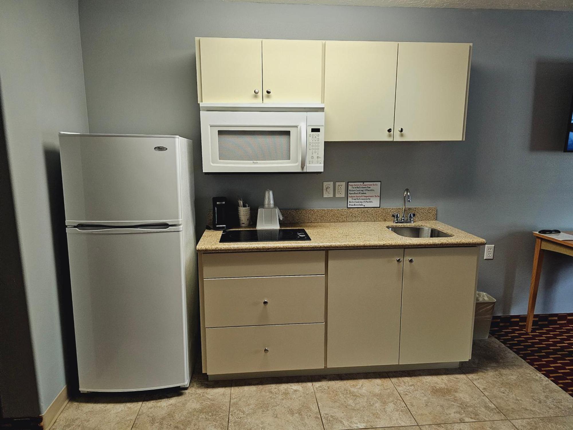Executive Inn & Suites Extended Stay - Vernal Dış mekan fotoğraf