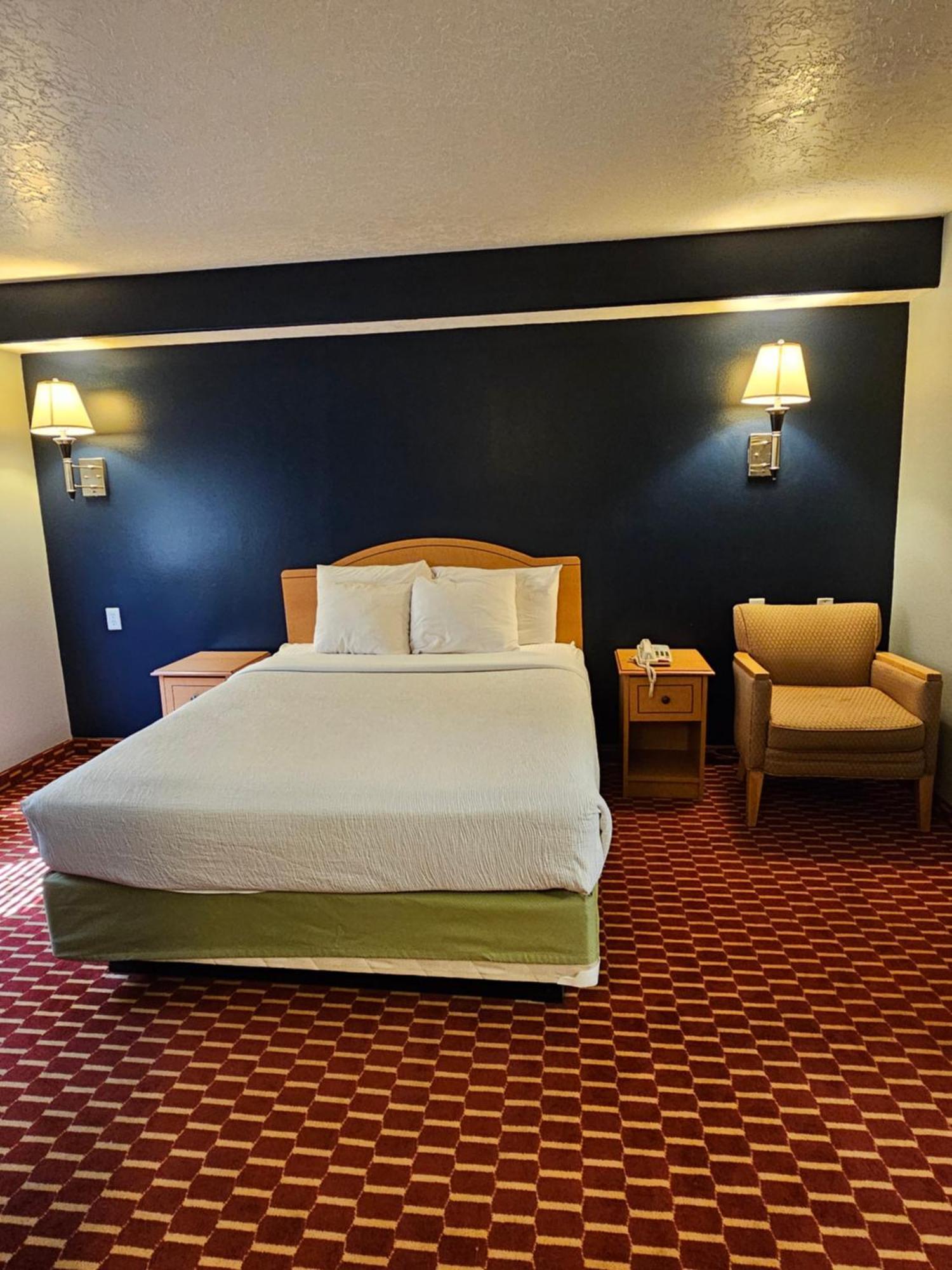 Executive Inn & Suites Extended Stay - Vernal Dış mekan fotoğraf